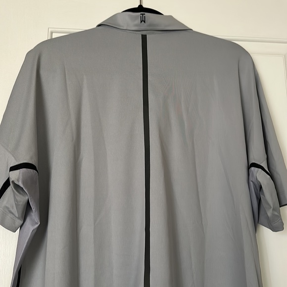 NWT Tiger Woods Nike polo shirt - Picture 4 of 4